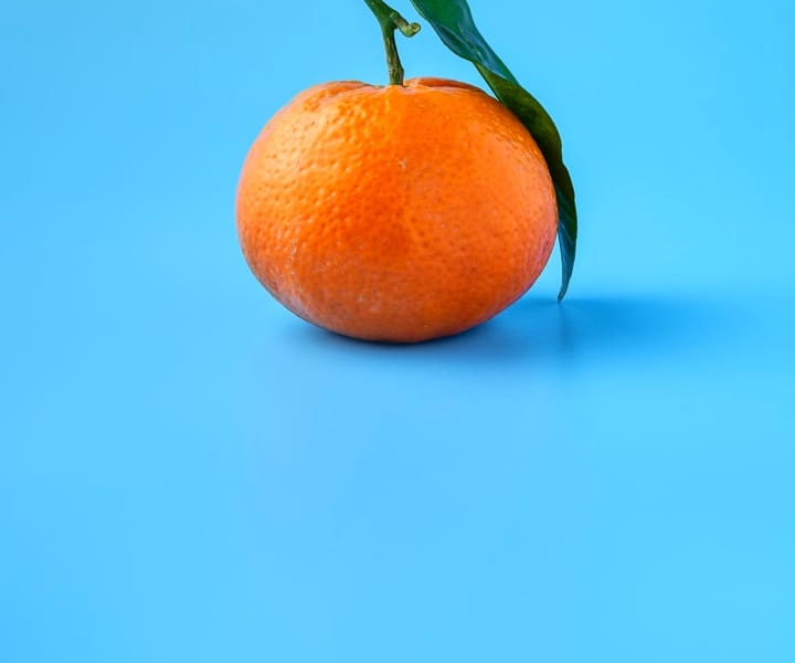 Image of orange with stem